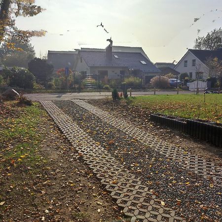Moderne Ferienwohnung Fuer Familien Im Dachgeschoss Bosau Экстерьер фото
