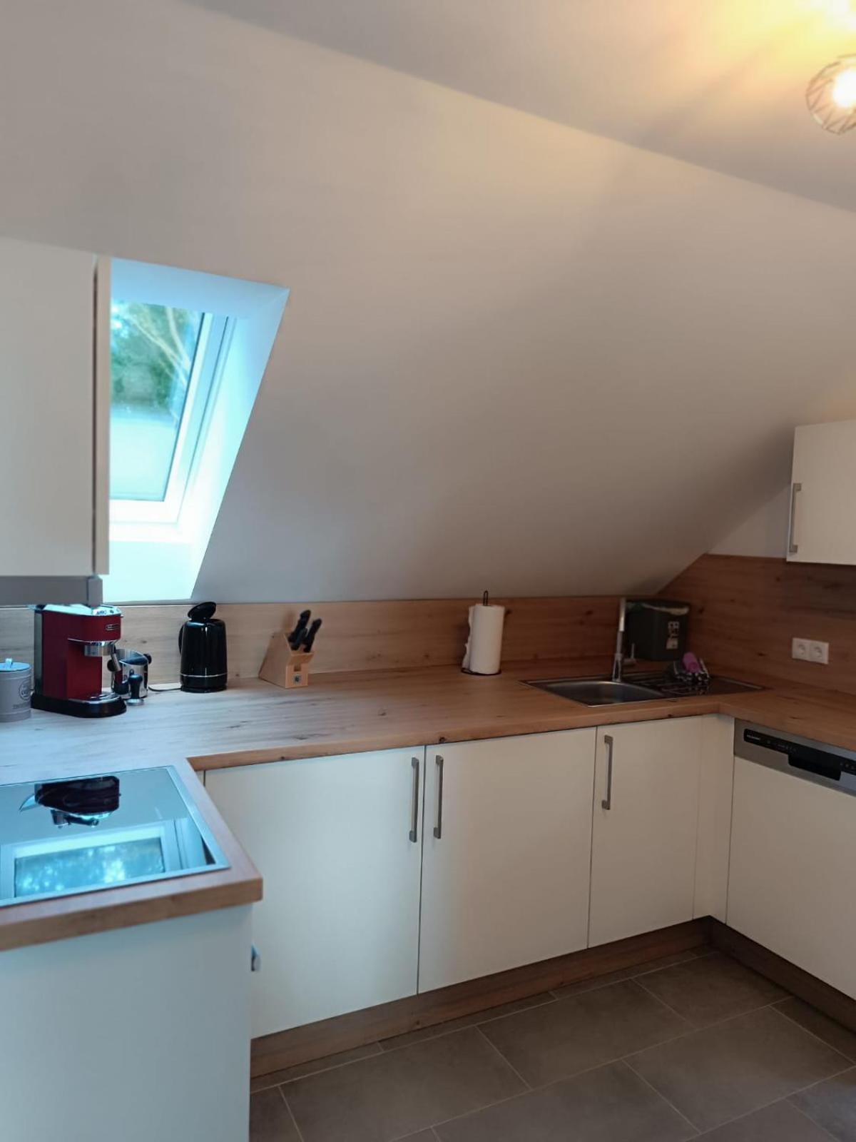 Moderne Ferienwohnung Fuer Familien Im Dachgeschoss Bosau Экстерьер фото