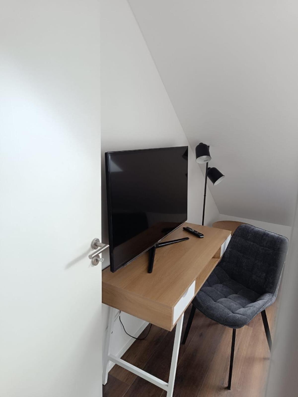 Moderne Ferienwohnung Fuer Familien Im Dachgeschoss Bosau Экстерьер фото