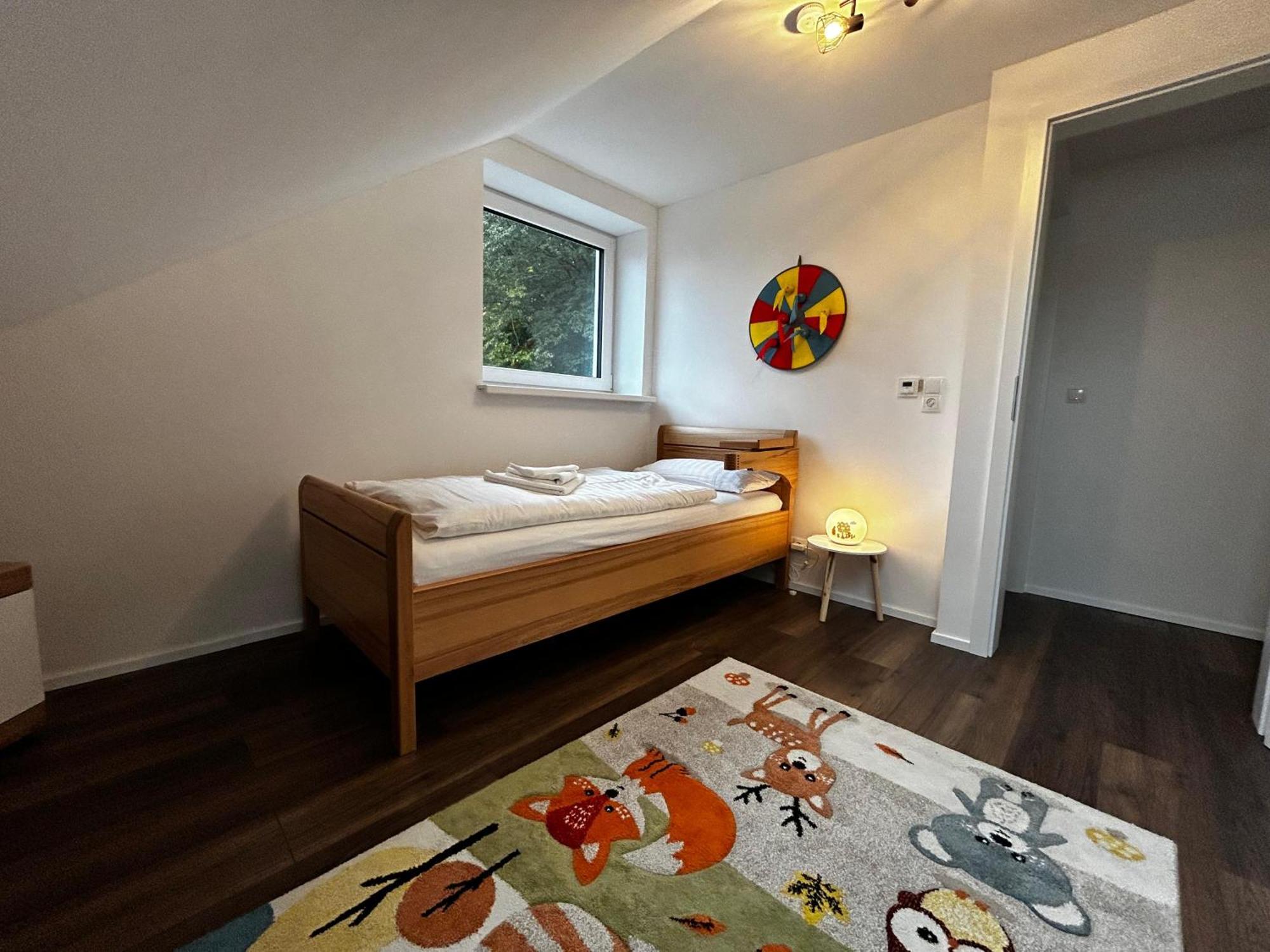 Moderne Ferienwohnung Fuer Familien Im Dachgeschoss Bosau Экстерьер фото