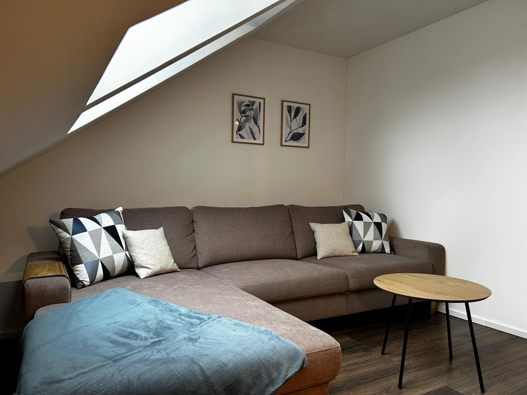 Moderne Ferienwohnung Fuer Familien Im Dachgeschoss Bosau Экстерьер фото