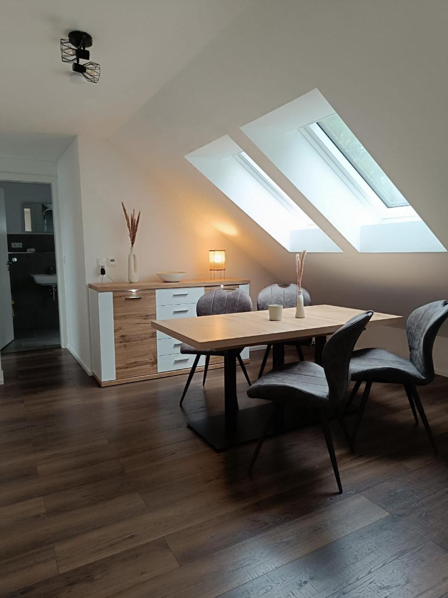 Moderne Ferienwohnung Fuer Familien Im Dachgeschoss Bosau Экстерьер фото